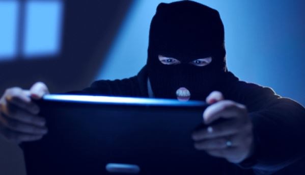 How burglars use social media to target victims
